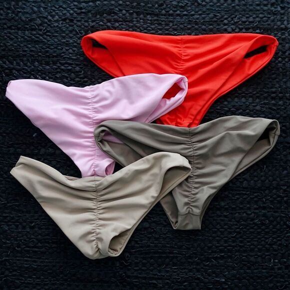 Free People x Beach Riot Soleil Bikini Bottom - Picture 3 of 3